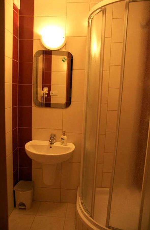 Hotel Restauracja Cukropol Gostyń Szoba fotó